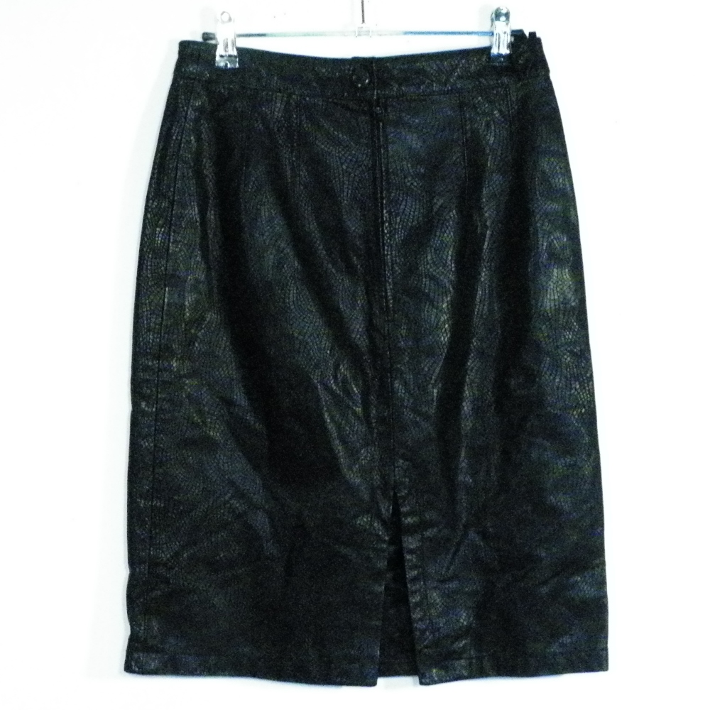 Voir photo 2 de Jupe En Cuir Noire Taille Estimée 36. Jupe En Cuir Noire Taille Estimée 36. Bon état - Vue 2 -